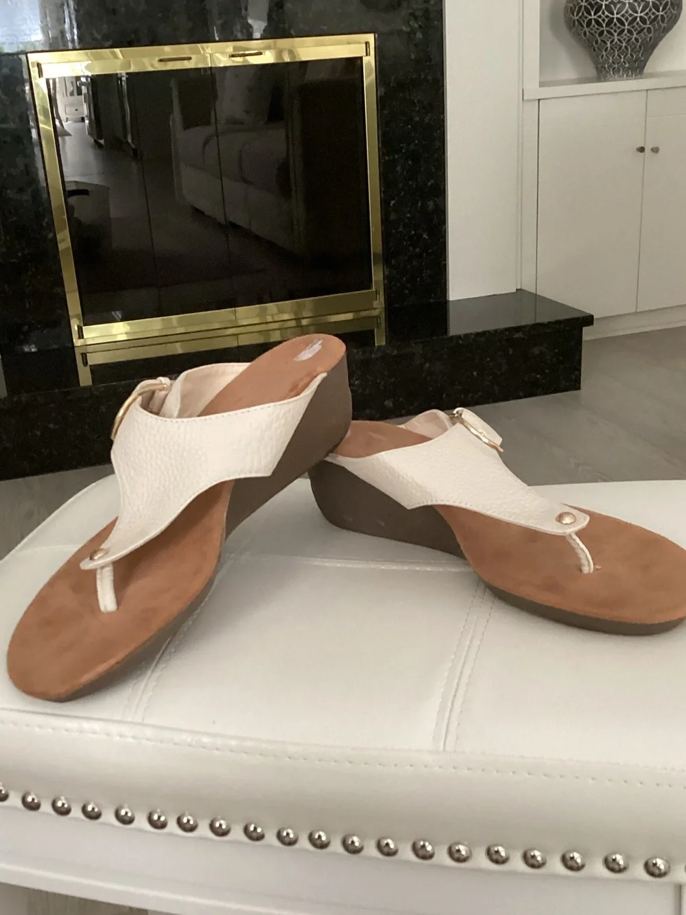 AEROSOLES Cream and Brown Wedge Thong Sandals